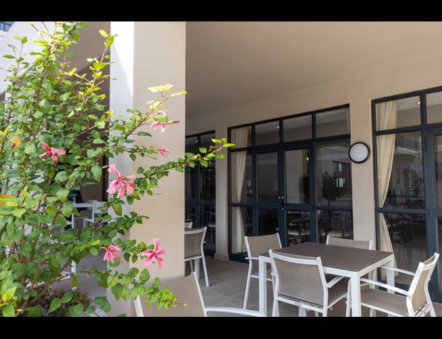 2 BEDROOM APARTMENT FOR SALE IN PINELANDS